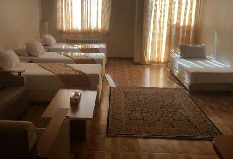 Pars Apartment Hotel