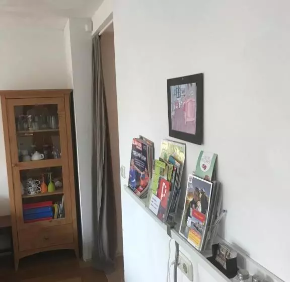 Bed & Breakfast 28 Appartement Met Privé Tuin