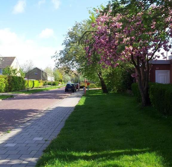 Bed & Breakfast 28 Appartement Met Privé Tuin