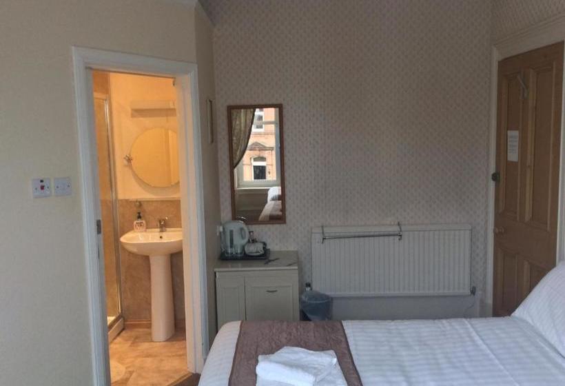 مبيت وإفطار Glencairn Villa