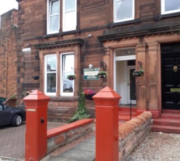 مبيت وإفطار Glencairn Villa