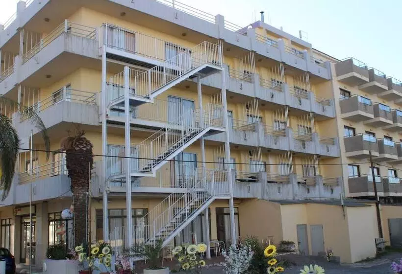 Hotelli Bj Bei Juan Hostal