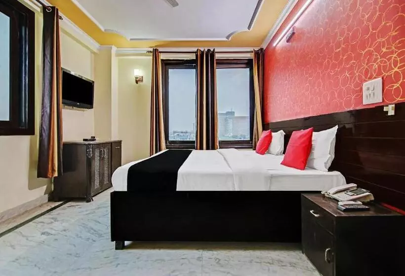 ホテル Super Capital O Tipsyy Near Aravali Biodiversity Park