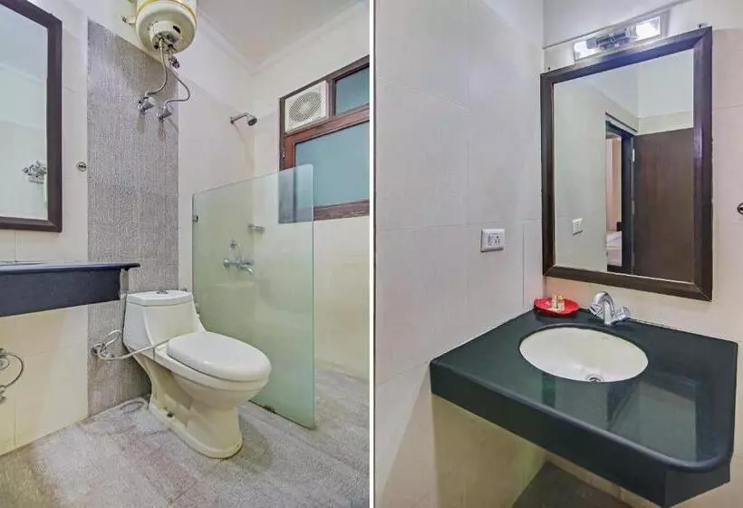 ホテル Super Capital O Tipsyy Near Aravali Biodiversity Park