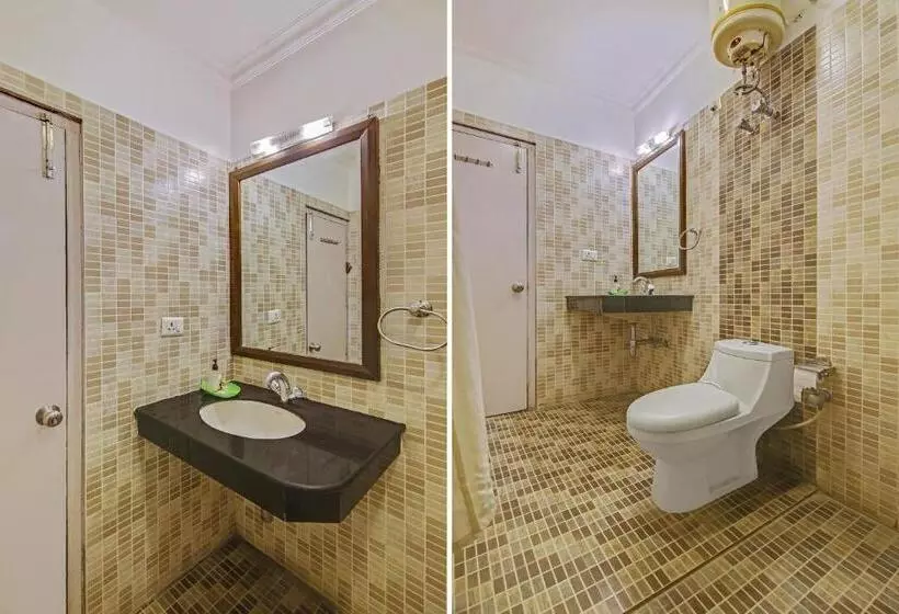 ホテル Super Capital O Tipsyy Near Aravali Biodiversity Park