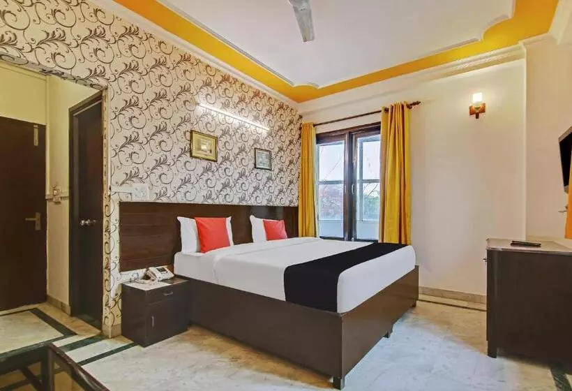 ホテル Super Capital O Tipsyy Near Aravali Biodiversity Park