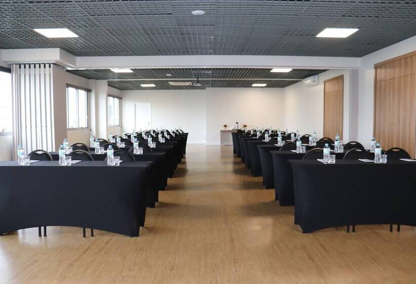 هتل Laghetto Stilo Higienopolis