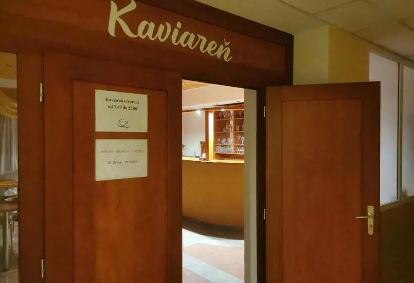 Hotelli Penzion Zornicka