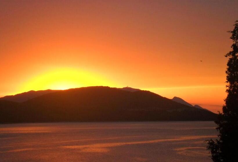 تختخواب و صبحانه Guest House Babić