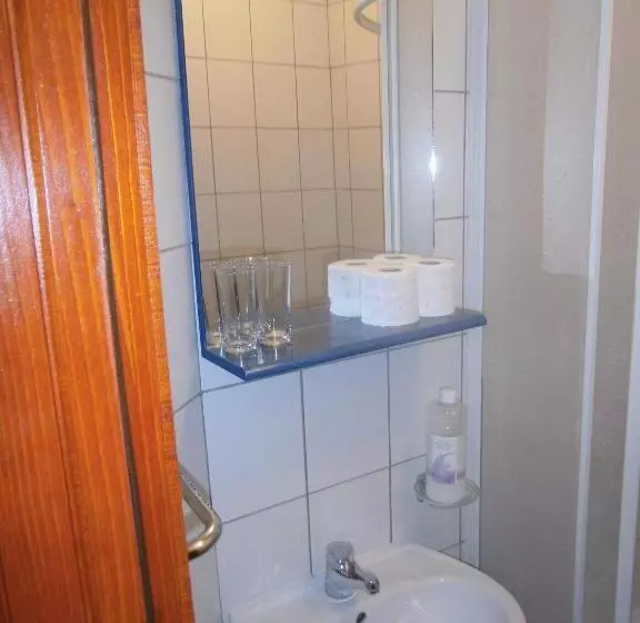 تختخواب و صبحانه Guest House Babić