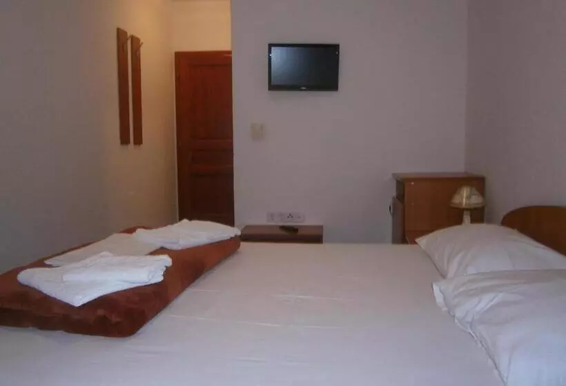 تختخواب و صبحانه Guest House Babić