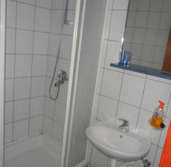 تختخواب و صبحانه Guest House Babić