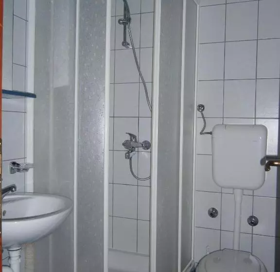 تختخواب و صبحانه Guest House Babić