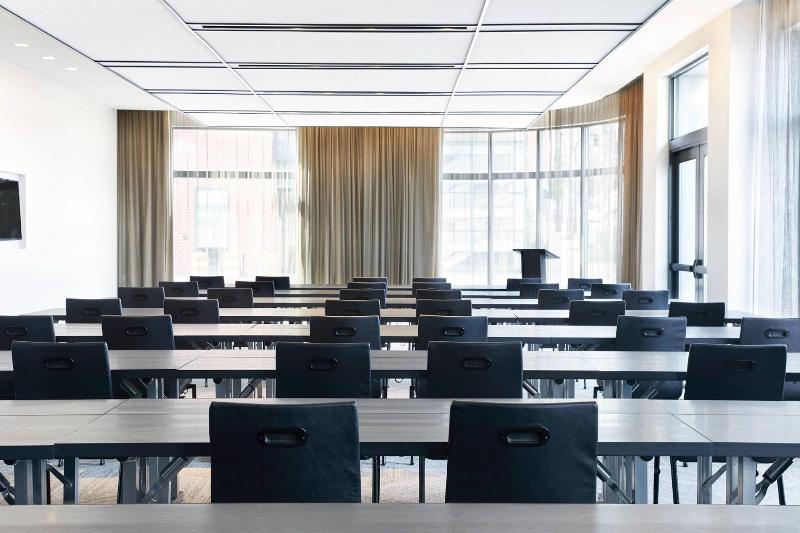 Ac Hotel By Marriott Portland Downtown/waterfront, Me