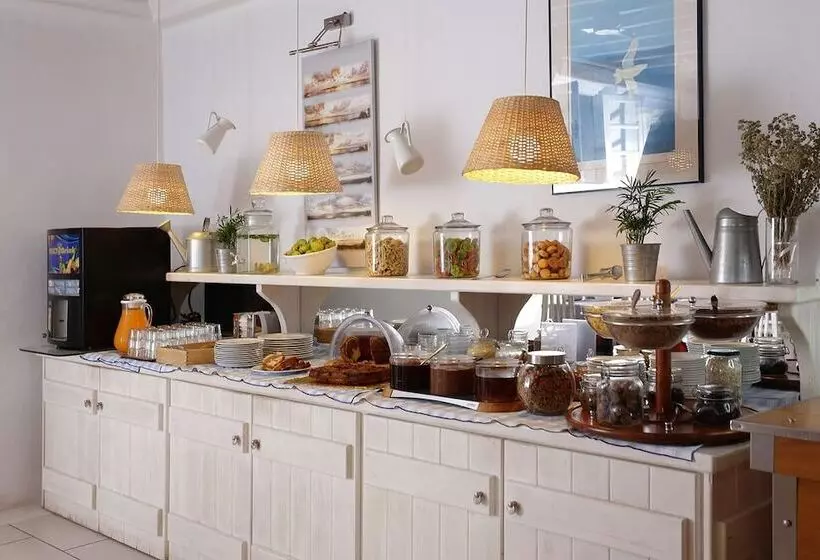 Hotelli Albatros Club Mykonos