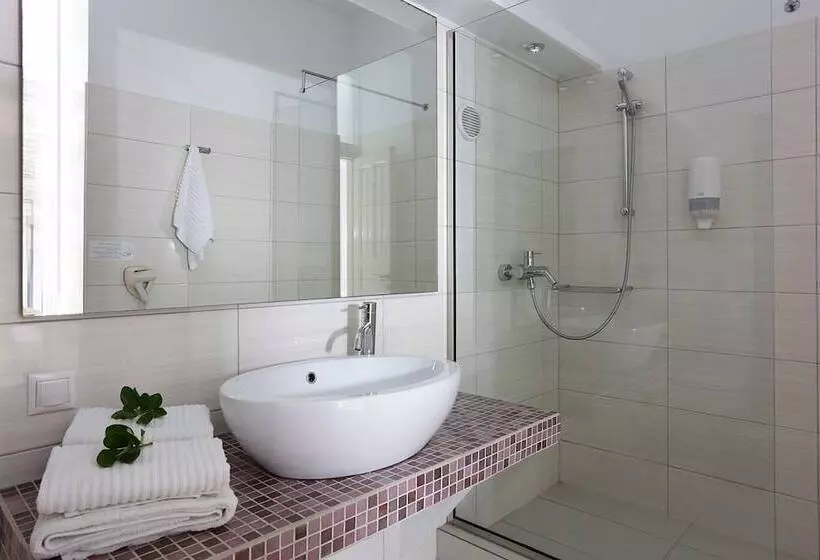 Hotelli Albatros Club Mykonos