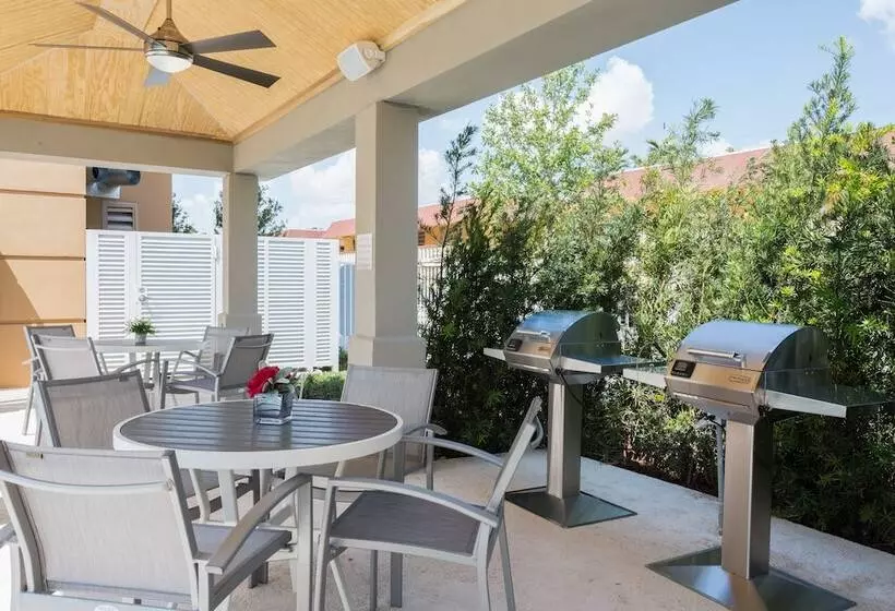 Hotelli Candlewood Suites Miami Intl Airport   36th St, An Ihg