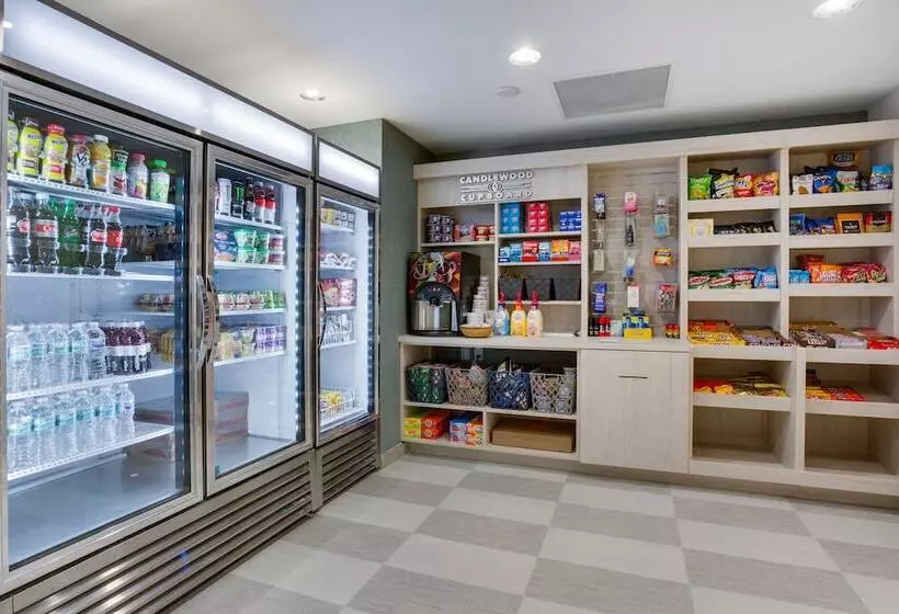 Hotelli Candlewood Suites Miami Intl Airport   36th St, An Ihg