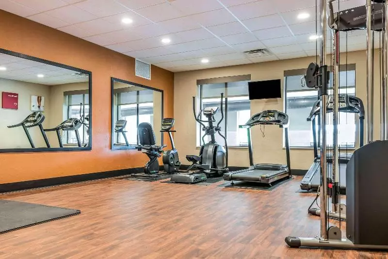 ホテル Comfort Suites Florence  Cincinnati South