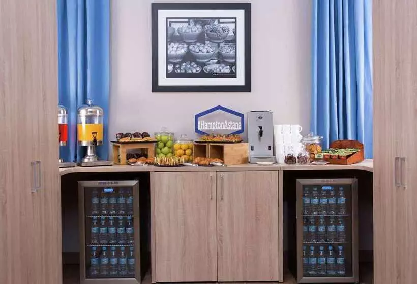 هتل Hampton By Hilton Astana Triumphal Arch