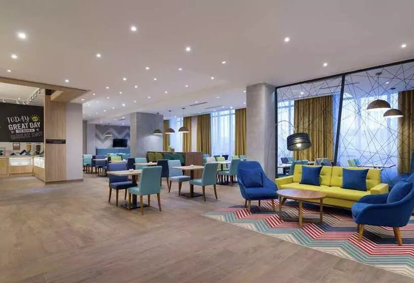 هتل Hampton By Hilton Astana Triumphal Arch