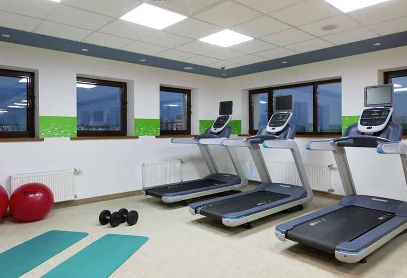 هتل Hampton By Hilton Astana Triumphal Arch