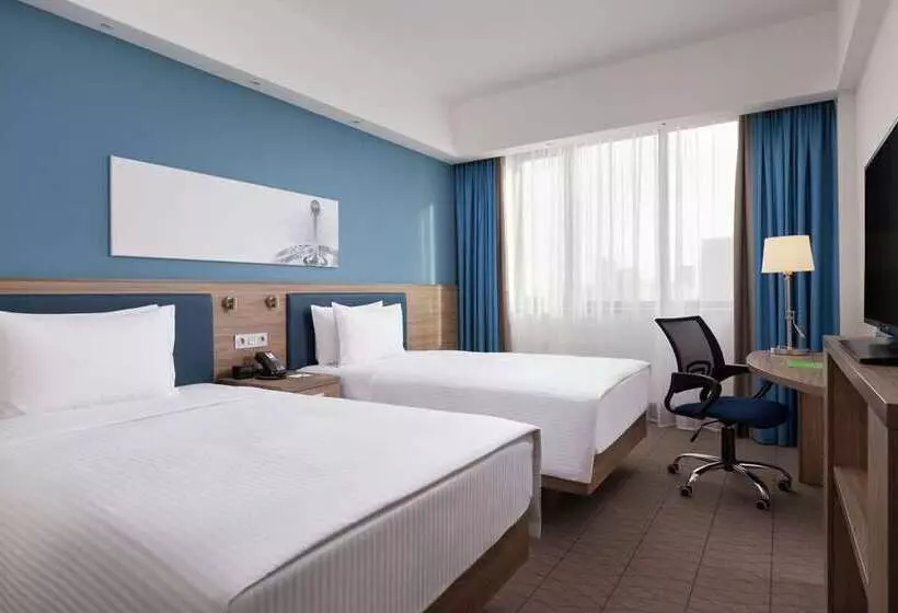 Hampton By Hilton Astana Triumphal Arch