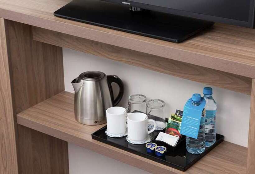 هتل Hampton By Hilton Astana Triumphal Arch