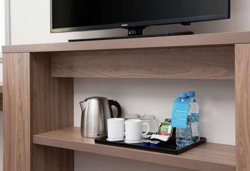 هتل Hampton By Hilton Astana Triumphal Arch