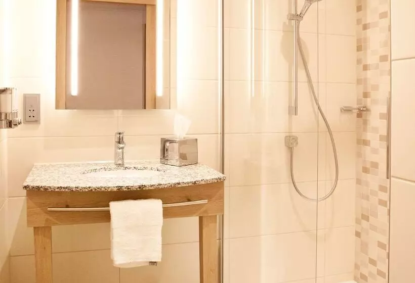 ホテル Hampton By Hilton Dortmund Phoenix See