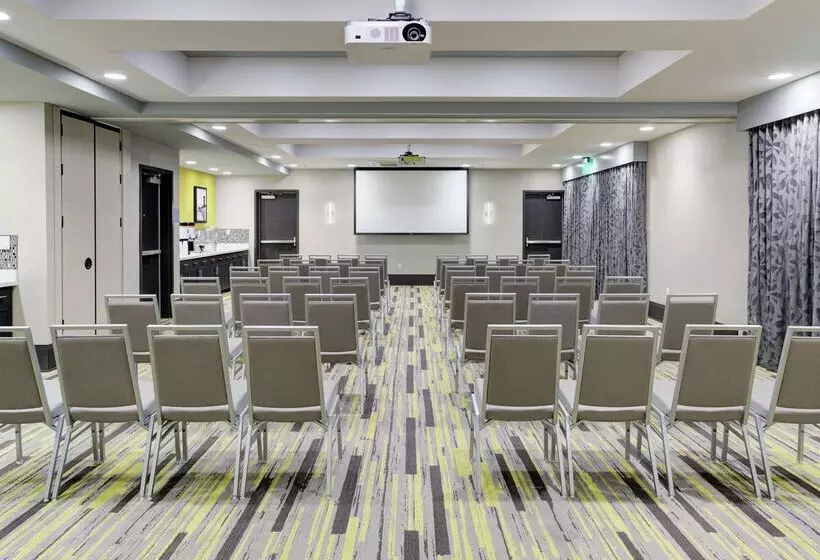 Hotelli Hampton Inn & Suites Irvineorange County Airport