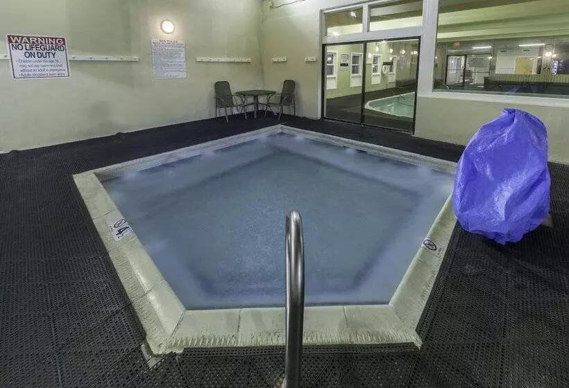 Hotelli Holiday Inn Club Vacations Oak N Spruce Resort In The Berkshires An Ihg