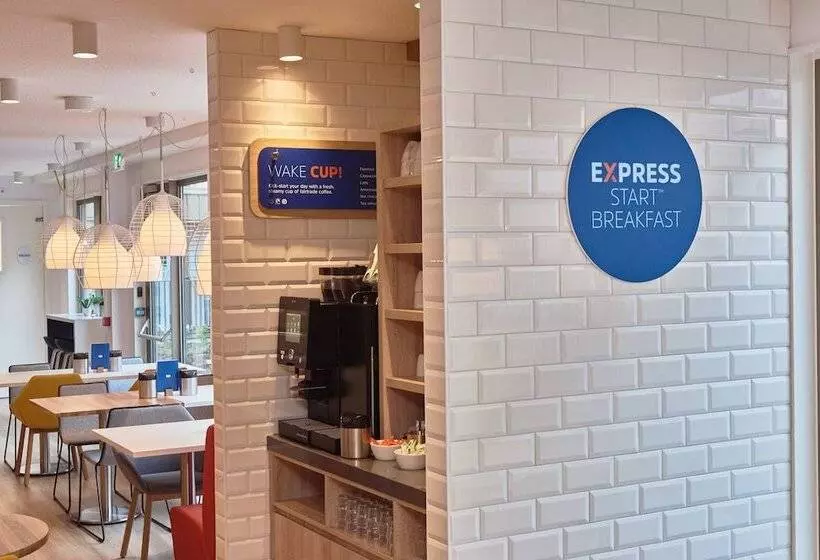 هتل Holiday Inn Express Amsterdam   City Hall, An Ihg