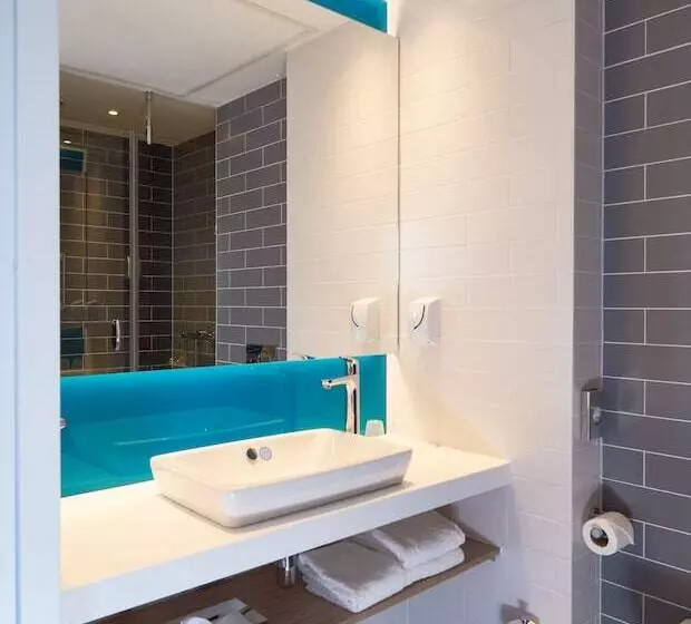 هتل Holiday Inn Express Amsterdam   City Hall, An Ihg