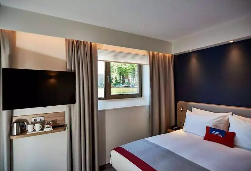 هتل Holiday Inn Express Amsterdam   City Hall, An Ihg