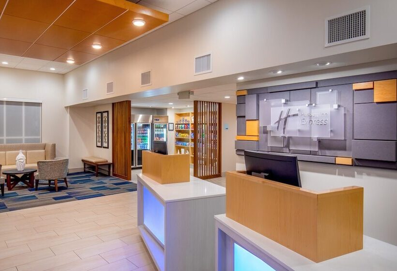 فندق Holiday Inn Newport News   Hampton By Ihg
