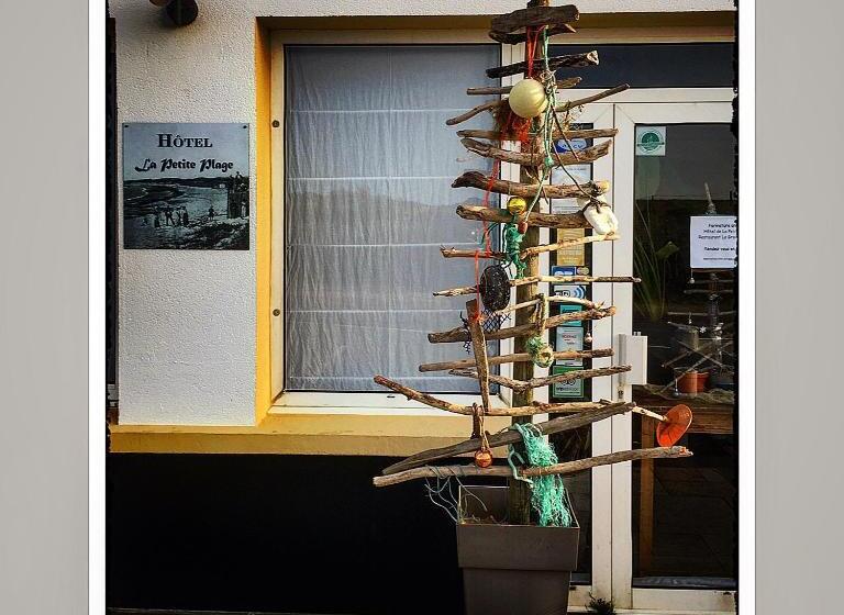 호텔 Hôtel De La Petite Plage