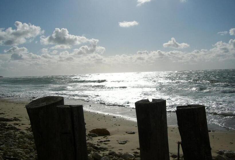 호텔 Hôtel De La Petite Plage