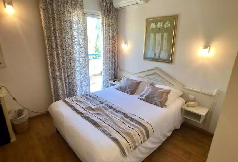 ホテル Hôtel Méditerranée