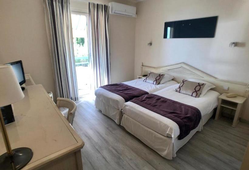 هتل Hôtel Méditerranée