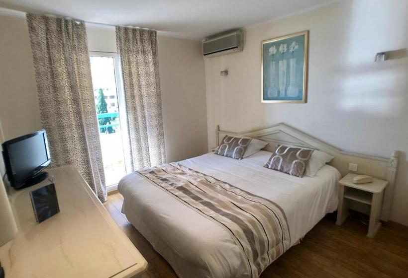 هتل Hôtel Méditerranée