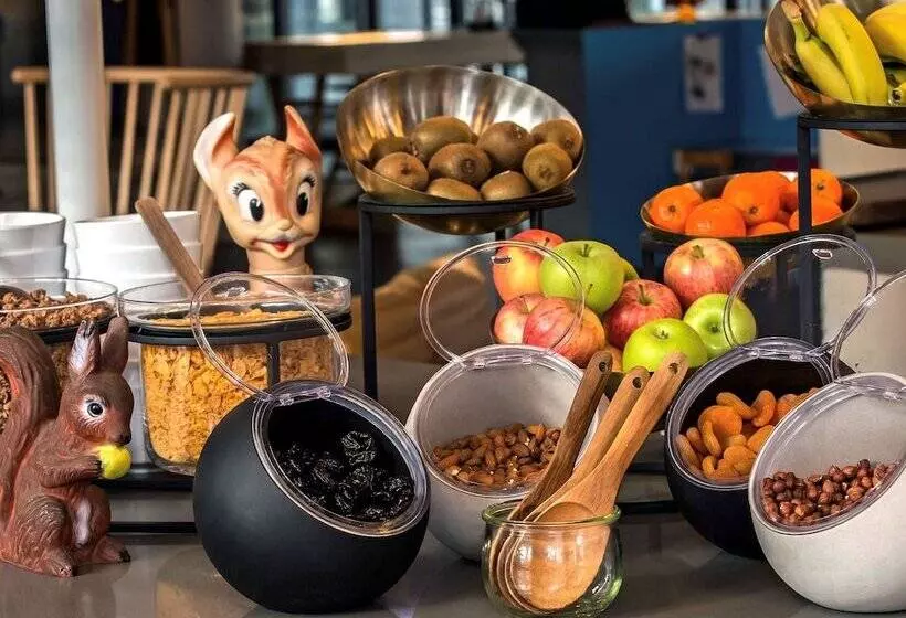 Hotelli Ibis Styles Geneve Carouge