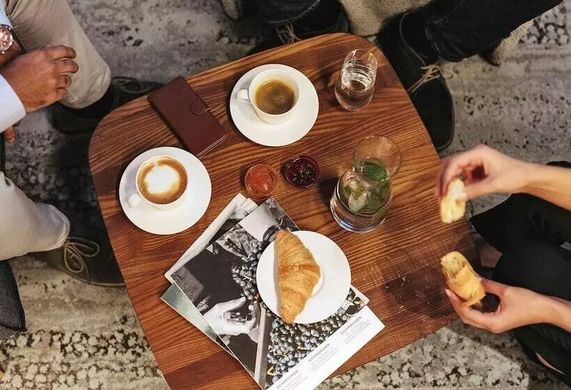 Hotelli Ibis Styles Geneve Carouge