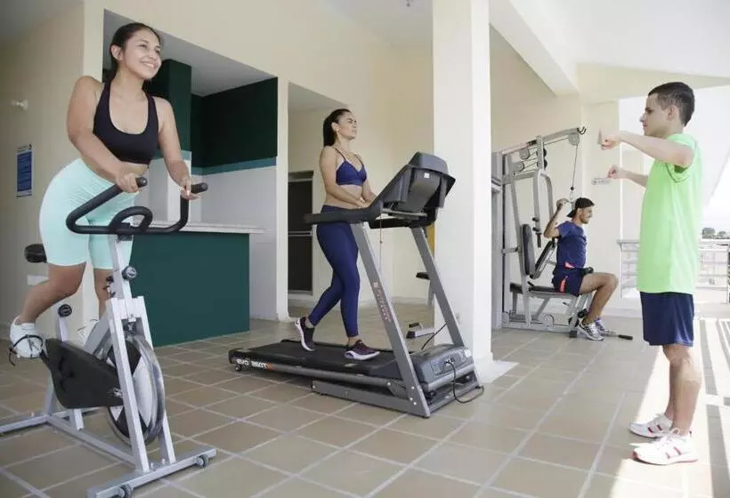 ホテル Los Puentes Comfacundi