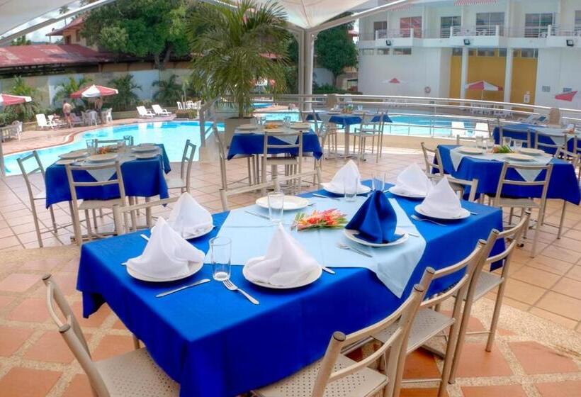 Hotel Los Puentes Comfacundi