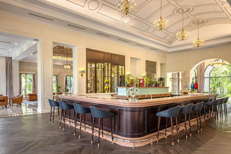 בית מלון כפרי Meliá Vinpearl Cam Ranh Beach Resort