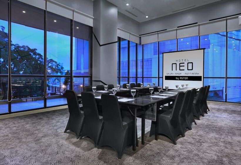 فندق Neo Gajah Mada Pontianak By Aston