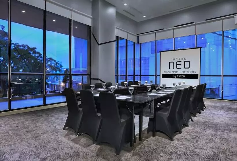 هتل Neo Gajah Mada Pontianak By Aston