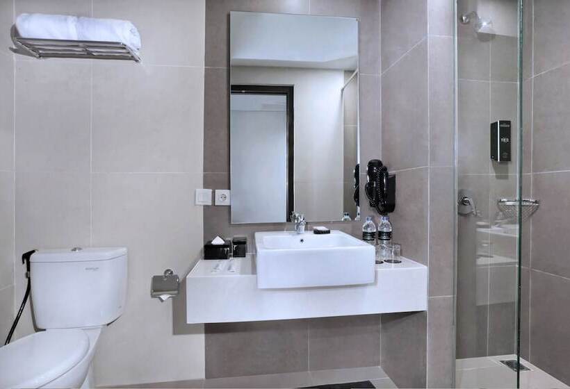 فندق Neo Gajah Mada Pontianak By Aston