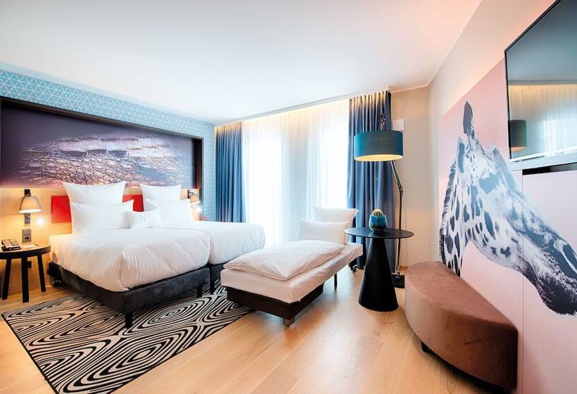 Nyx Hotel Munich By Leonardo Hotels
